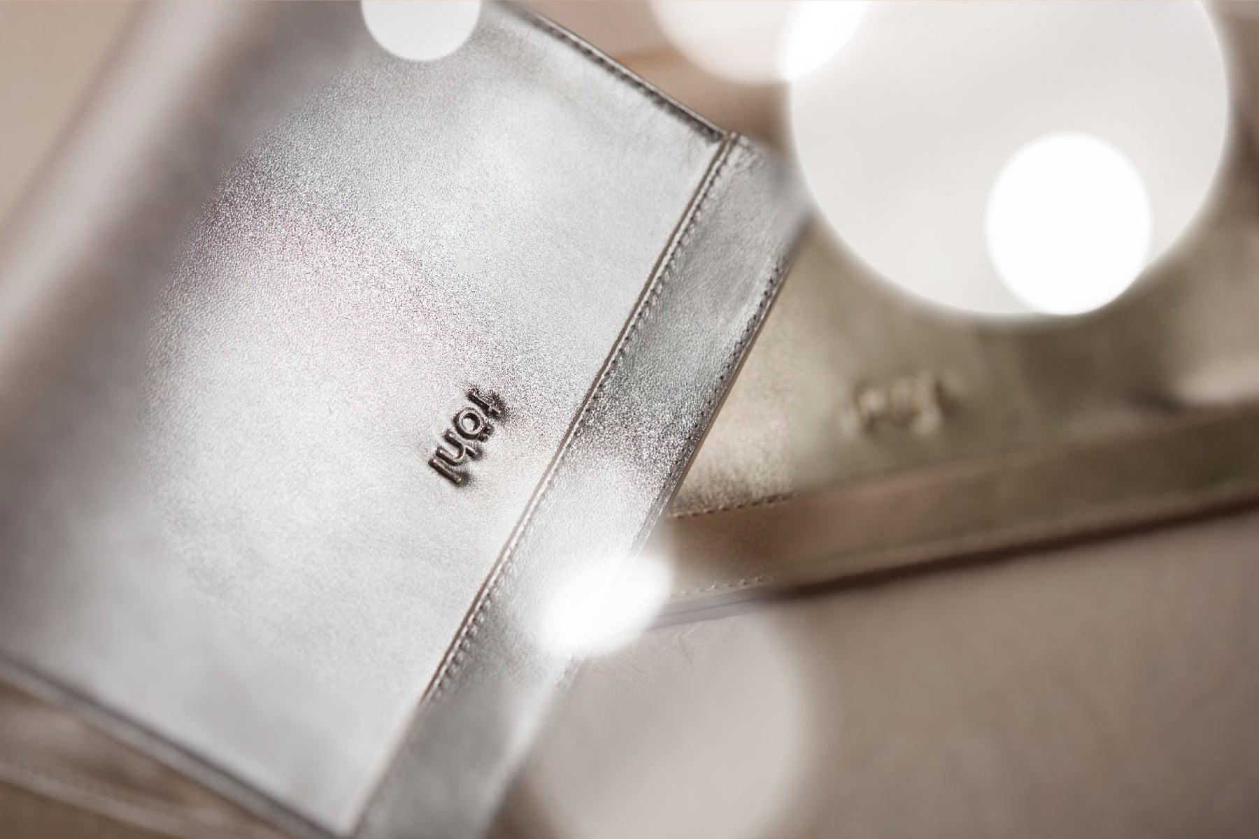 FOCUS : SHIMMER - SHINE ON!