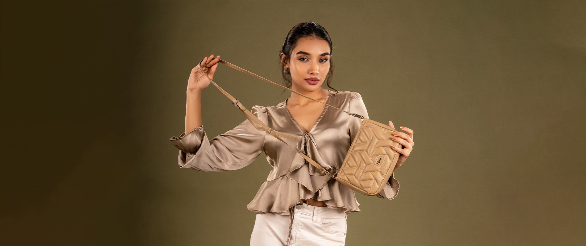 Women's Slings & Crossbody Bags