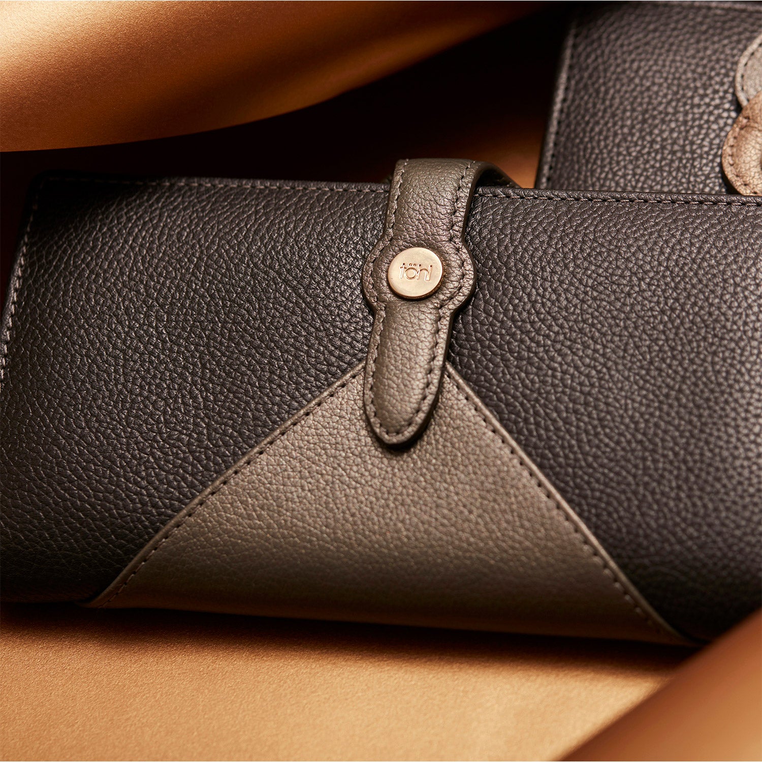 BAHIA WOMEN'S WALLET - CHARCOAL BLACK