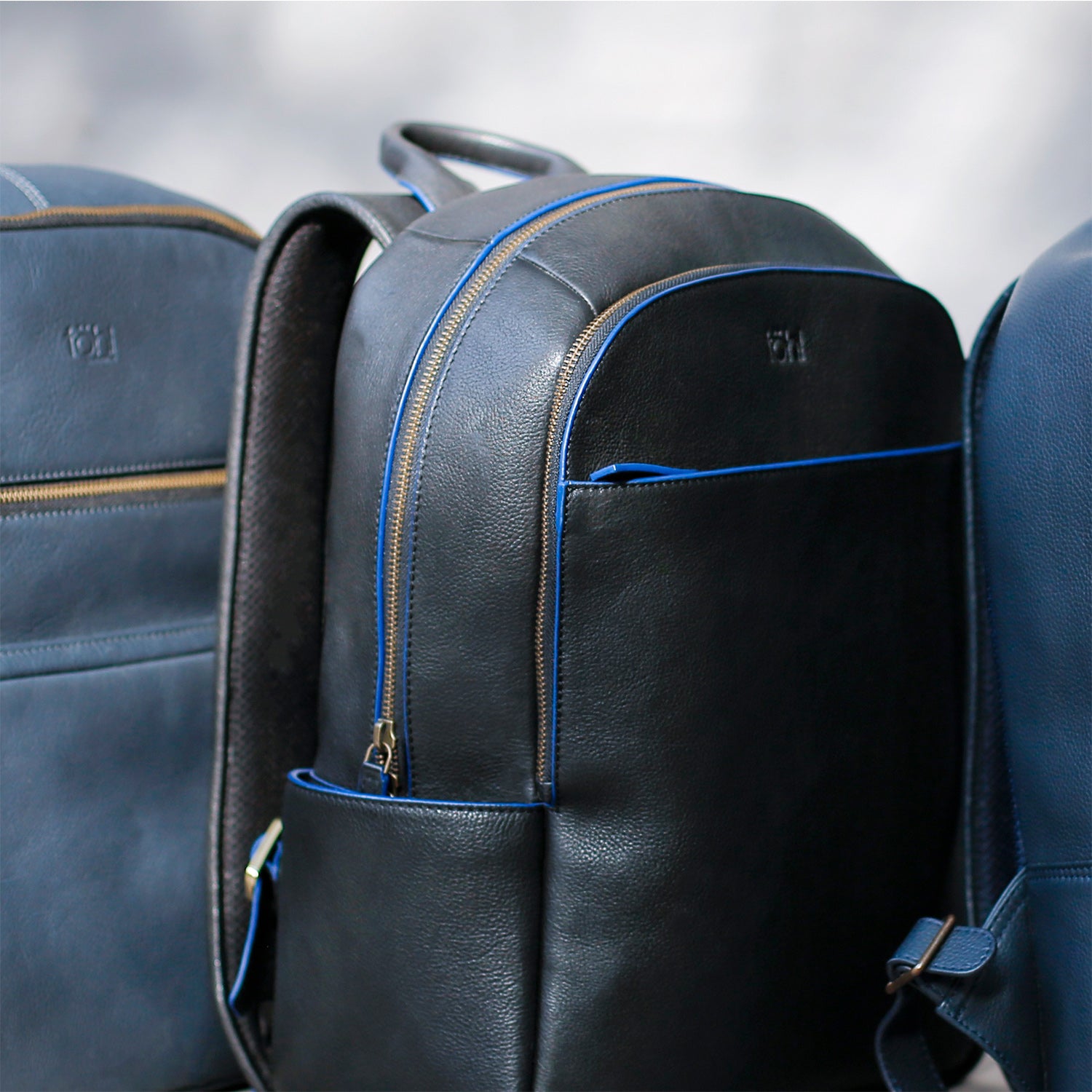 BELLONE MEN'S BACKPACK - CHARCOAL BLACK