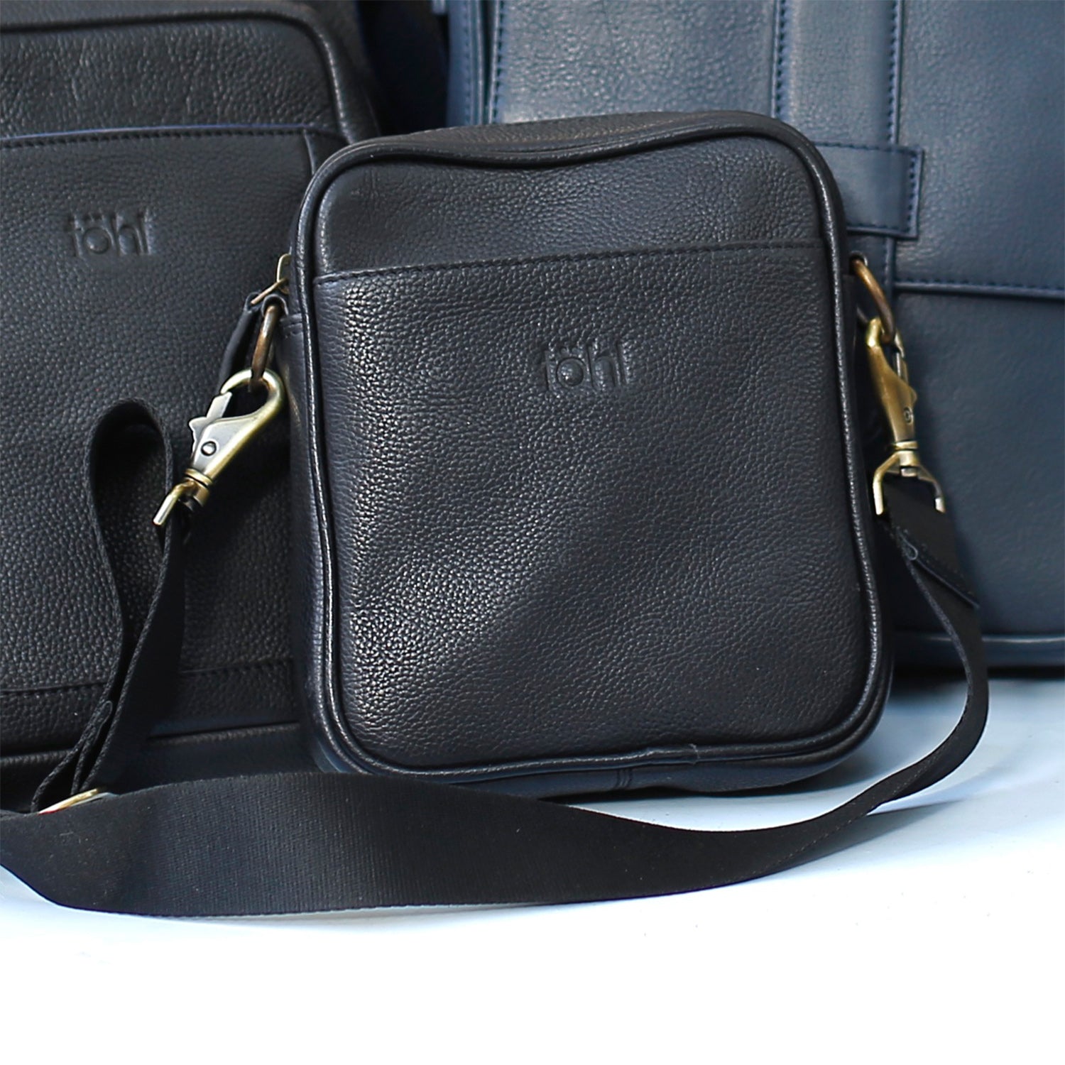 CALLE MEN'S CROSSBODY MESSENGER BAG CHARCOAL BLACK