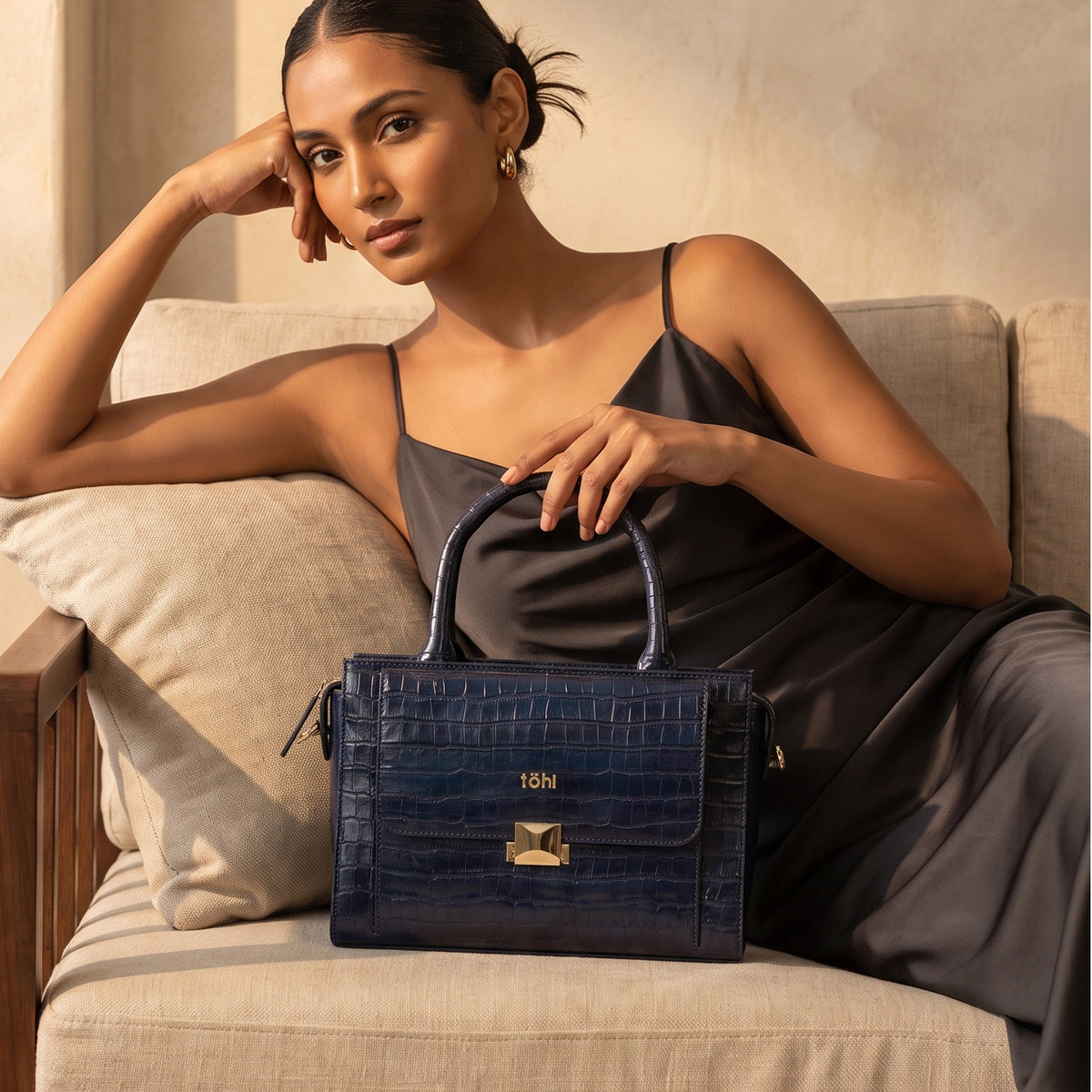 CHISWELL CROC WOMEN'S HANDBAG - NAVY