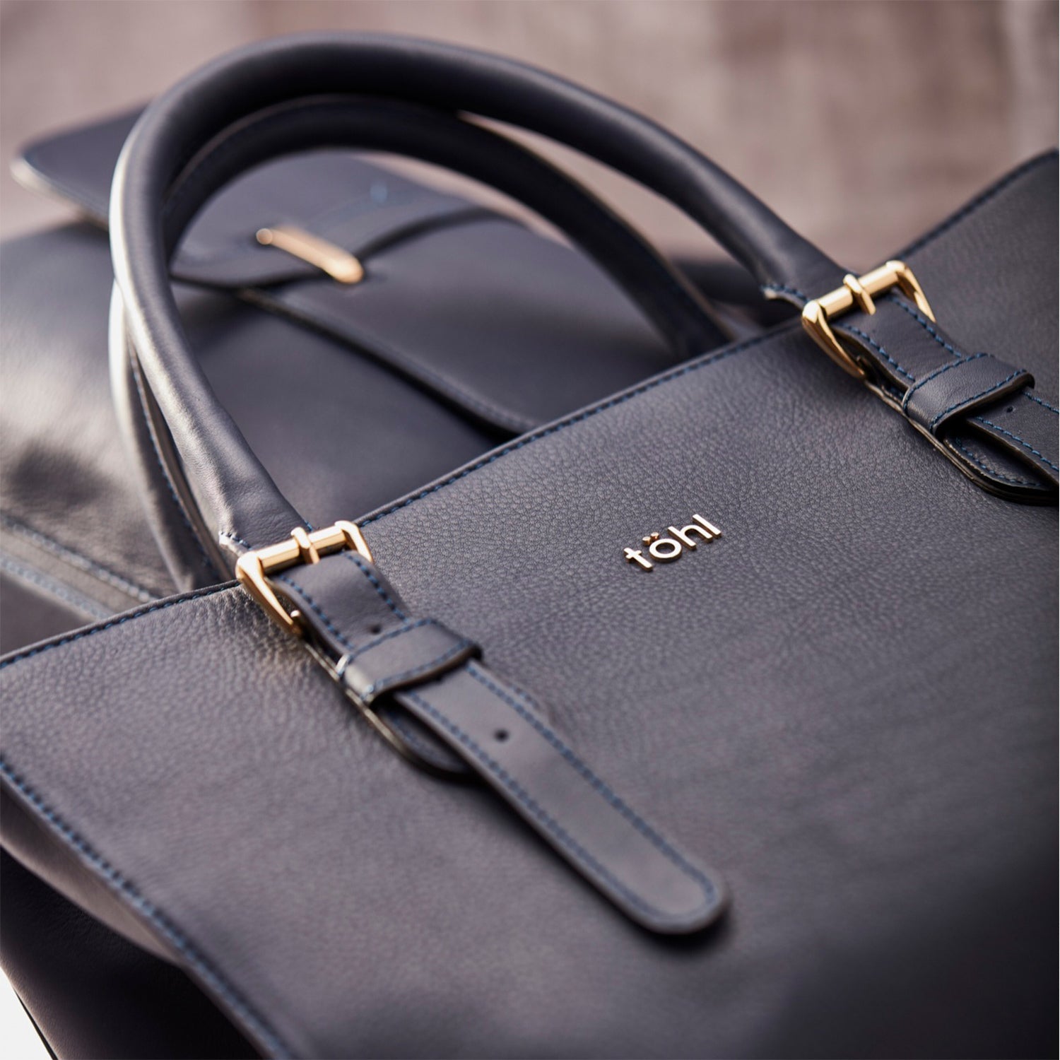 COLEMAN WOMEN'S HANDBAG - NAVY