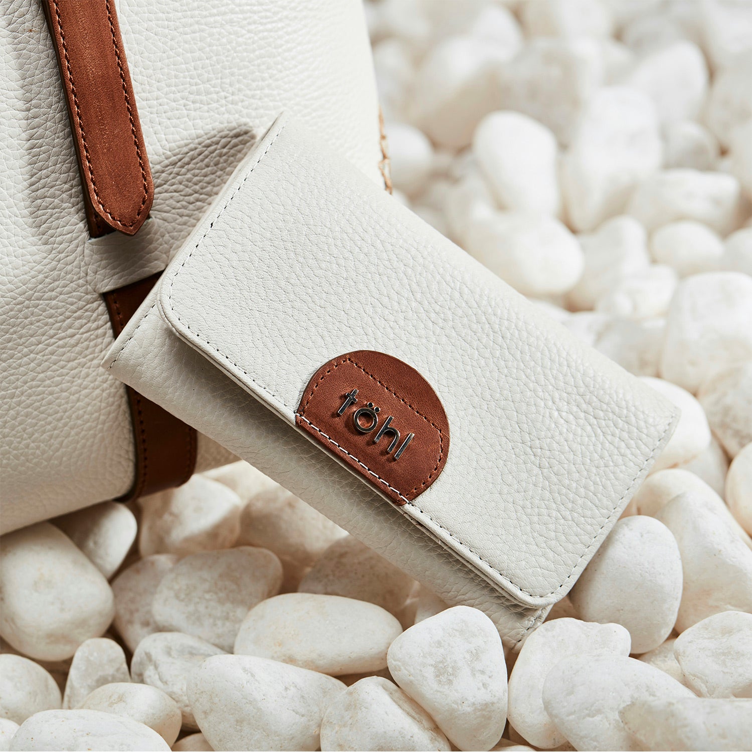 COMPTON WOMEN'S WALLET - WHITE