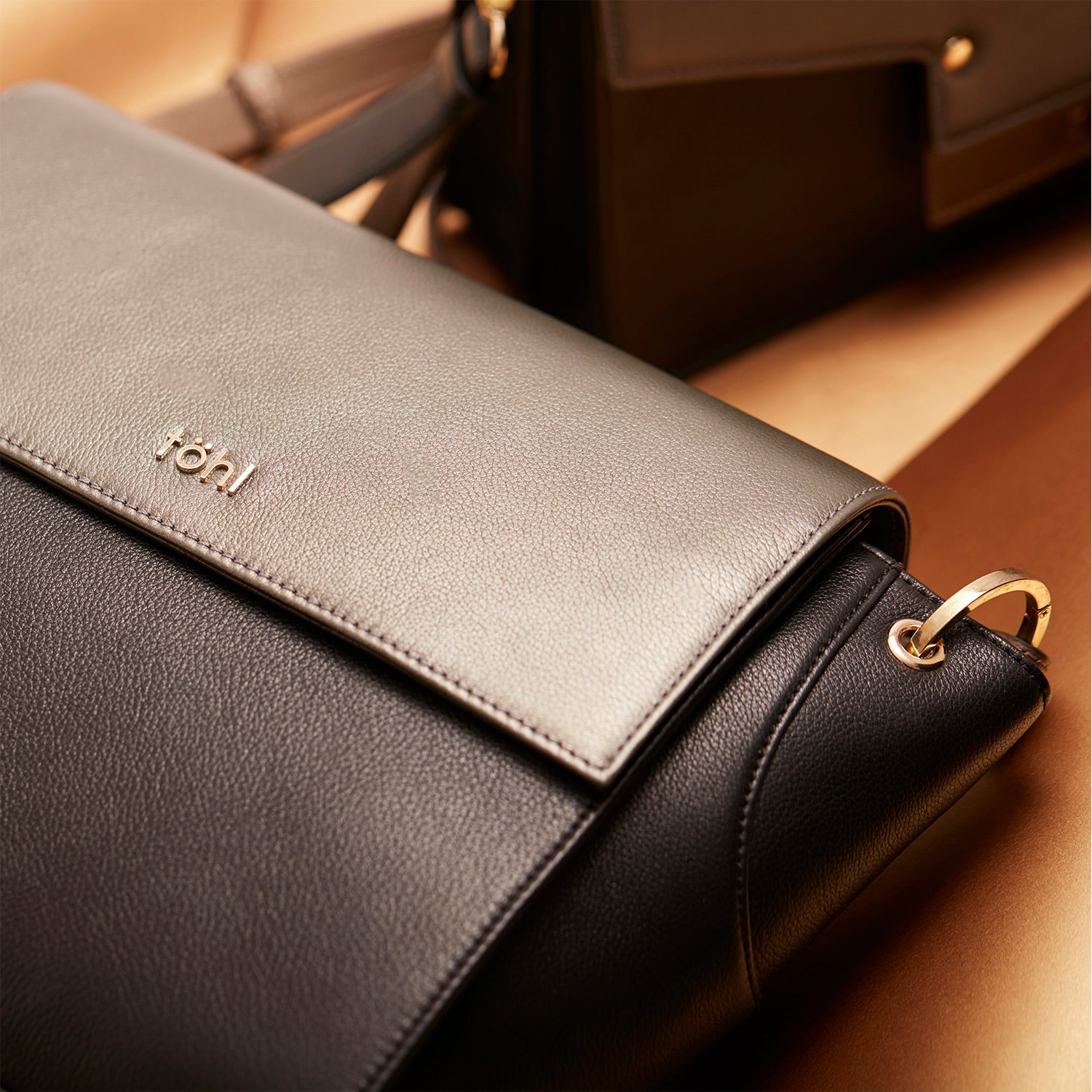 CONDESA WOMEN'S SLING BAG - CHARCOAL BLACK