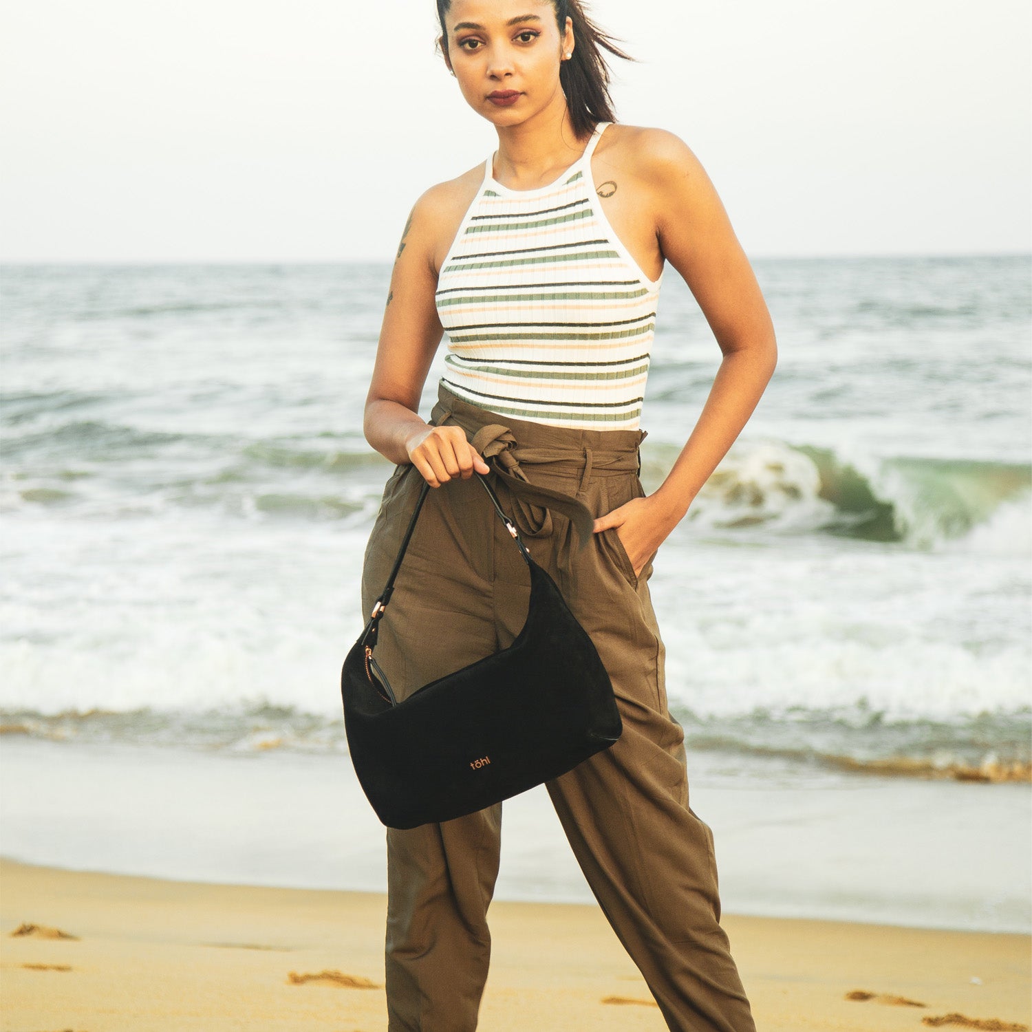 COVE WOMEN'S SHOULDER BAG - BLACK