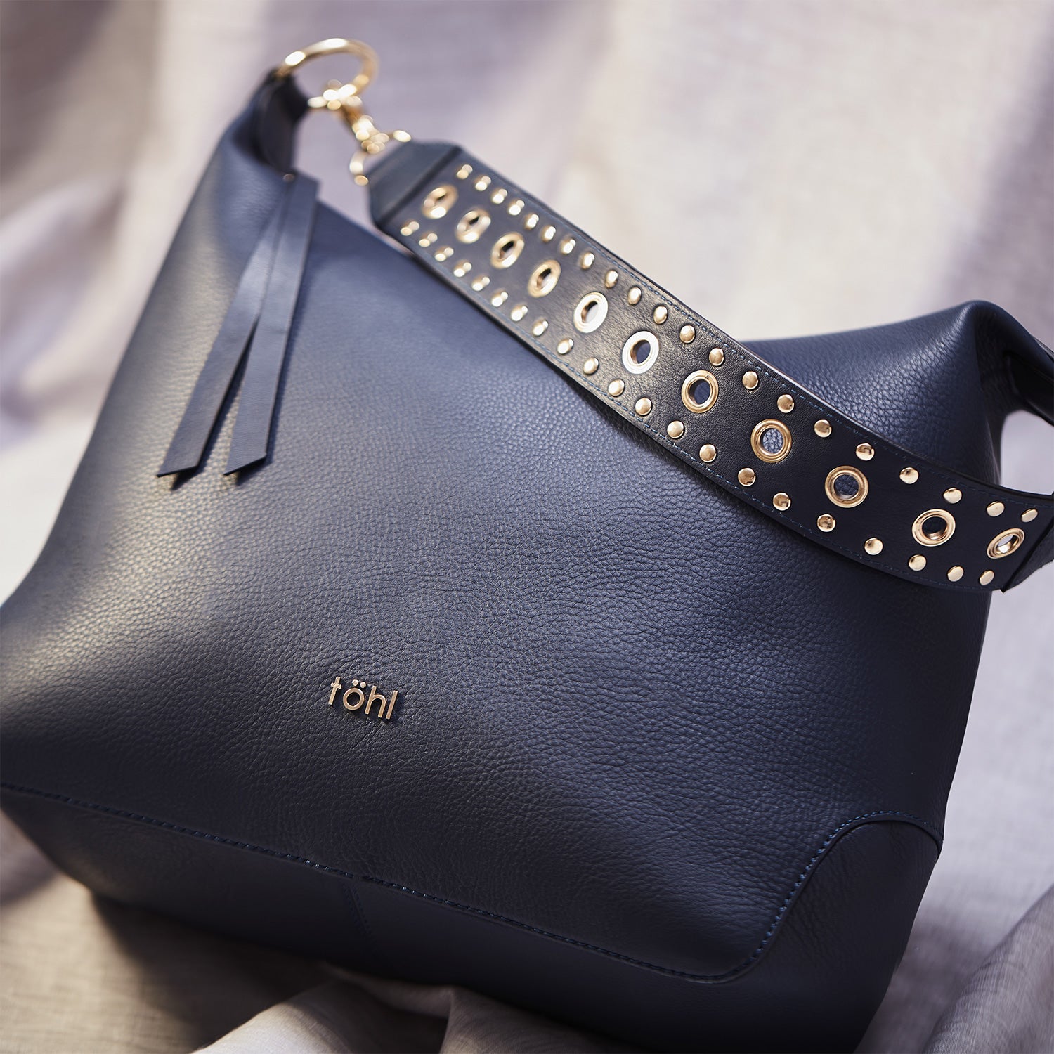 FENCHURCH WOMEN'S SHOULDER BAG - INDIGO BLUE