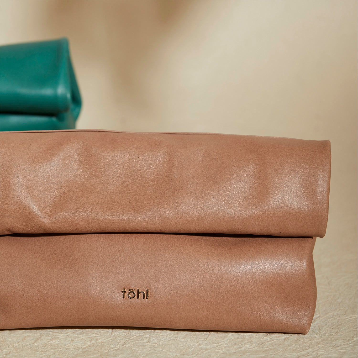 FINI WOMEN'S GRIP CLUTCH - NUDE