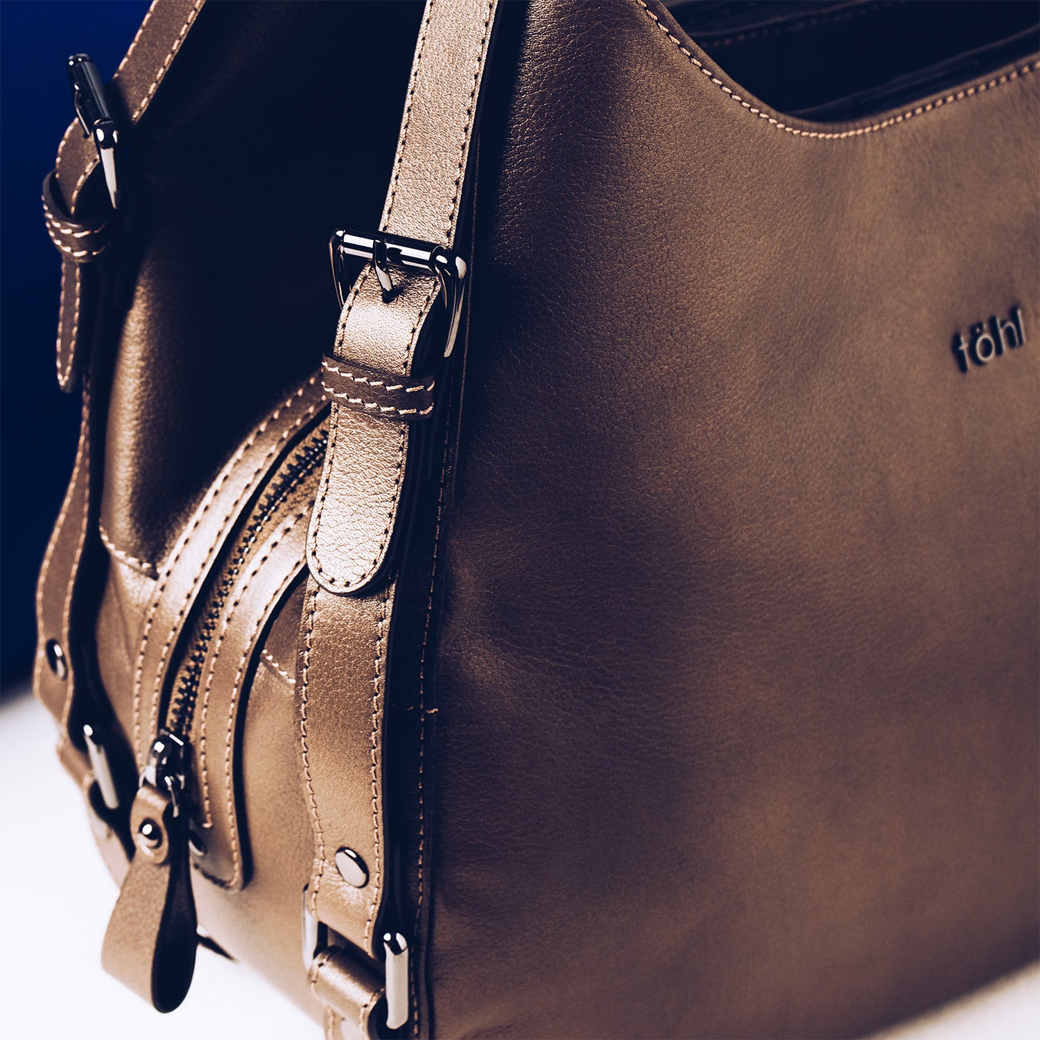 KAIA WOMEN'S SHOULDER BAG - METALLIC COPPER