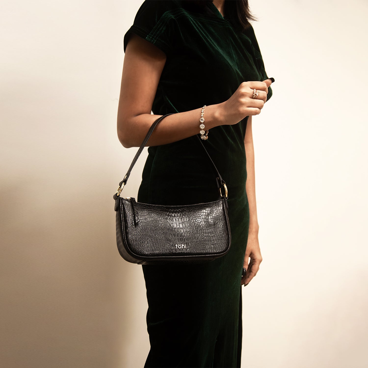 LAUREN WOMEN'S SHOULDER BAG - BLACK