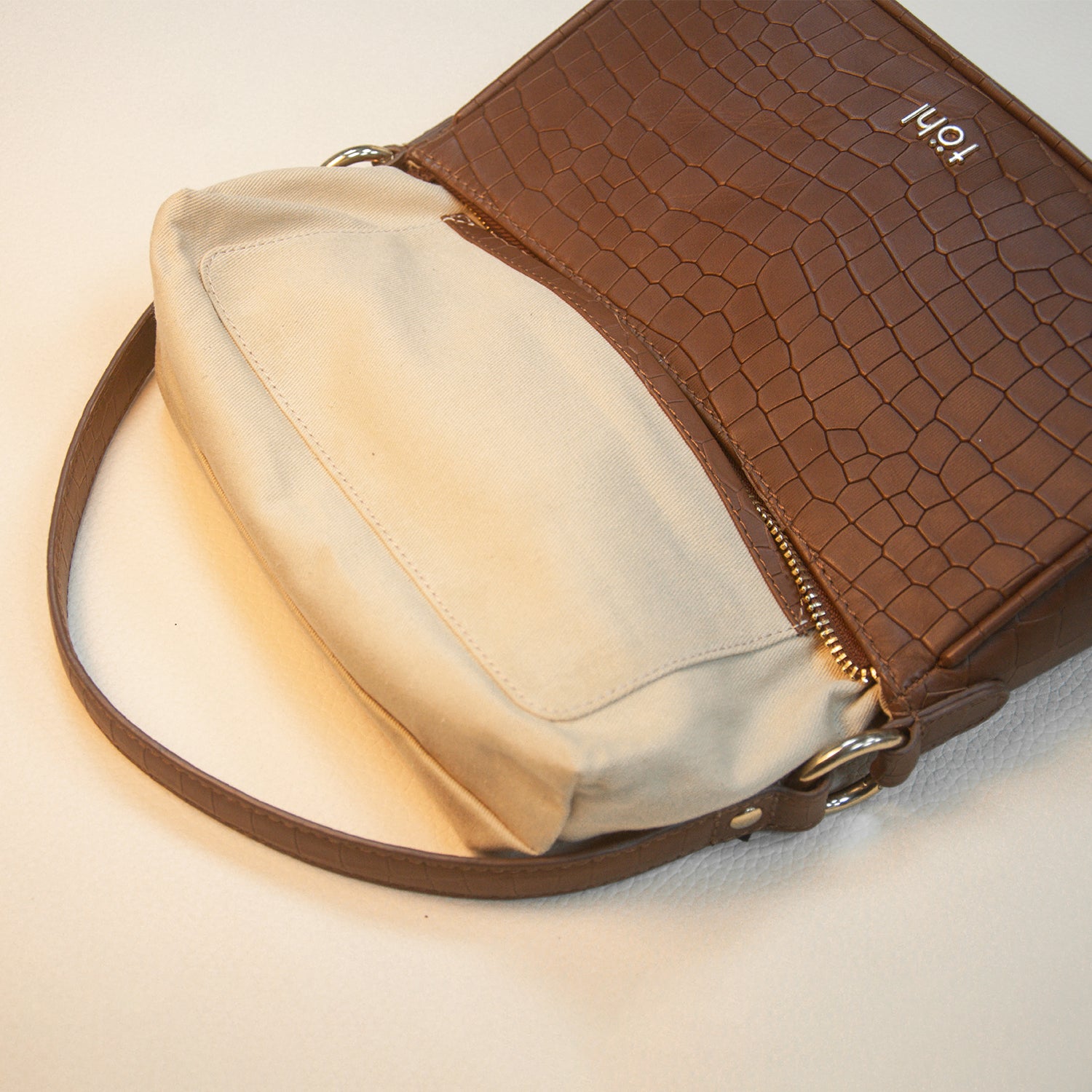 लॉरेन महिलाओं का शोल्डर बैग - टैन