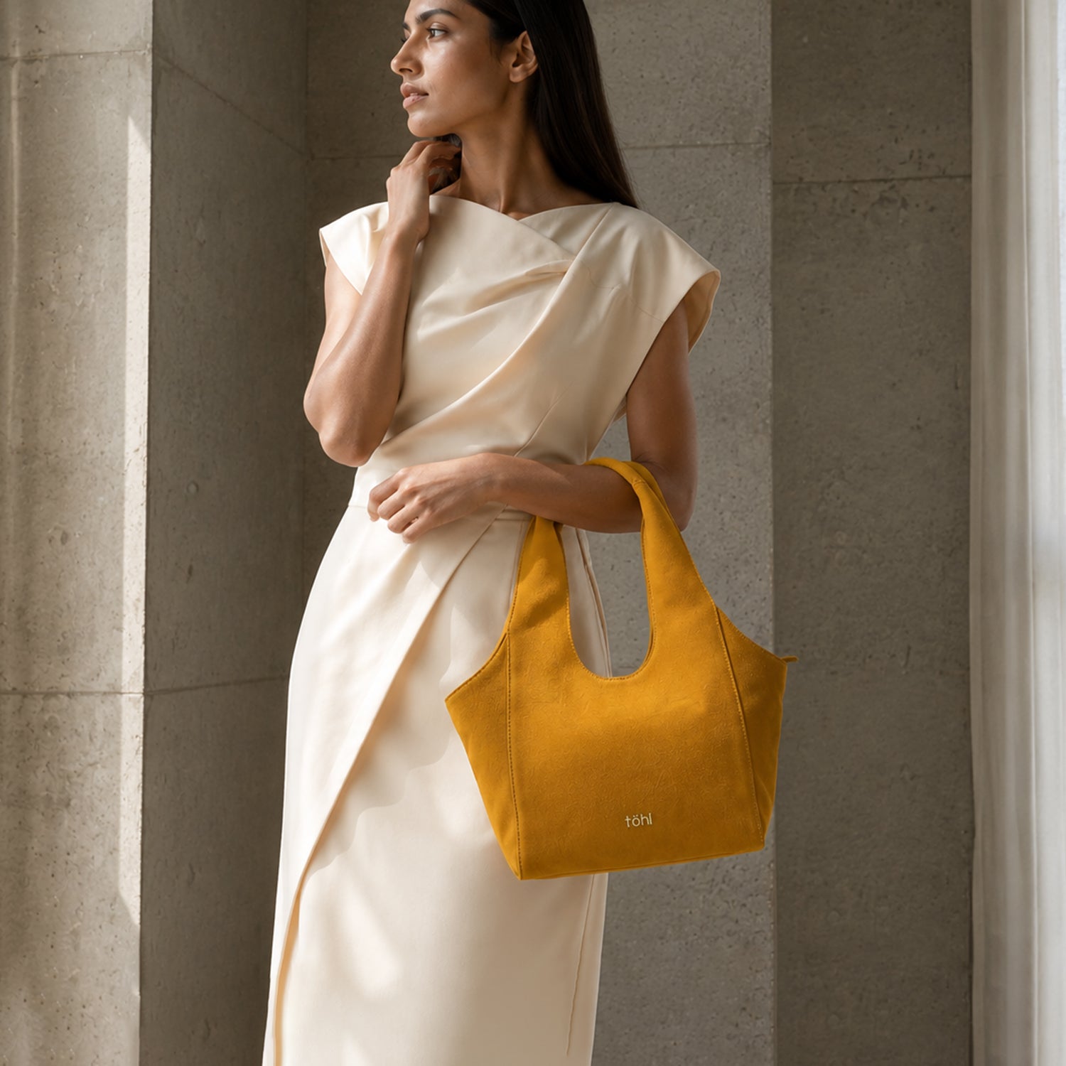 MANITOU WOMEN'S SHOULDER BAG MEDIUM - TURMERIC