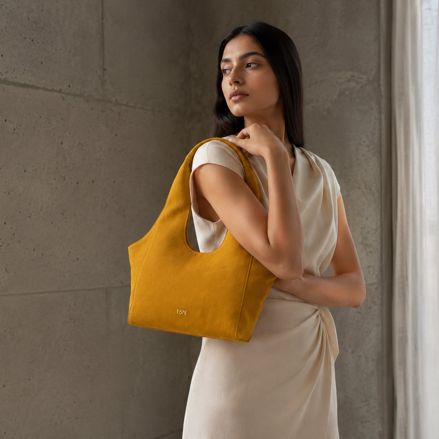 MANITOU WOMEN'S SHOULDER BAG MEDIUM - TURMERIC