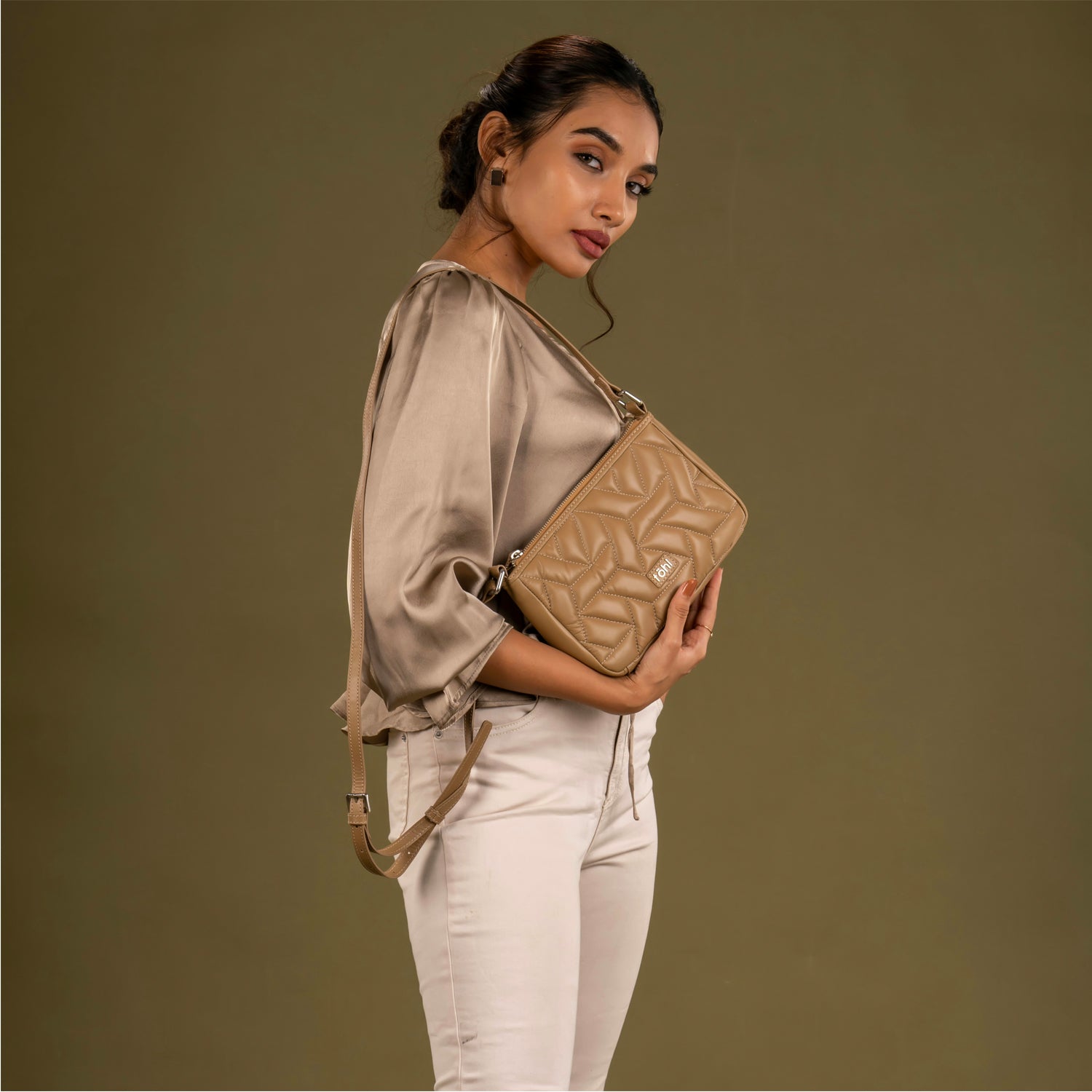 MISSI WOMEN'S SLING BAG - NUDE