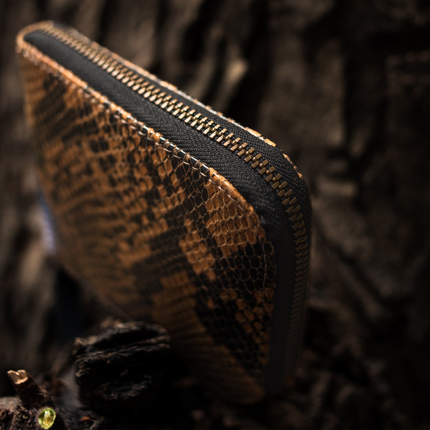 மஞ்சள் நிற ஆண்கள் பணப்பை - வனப் பச்சை