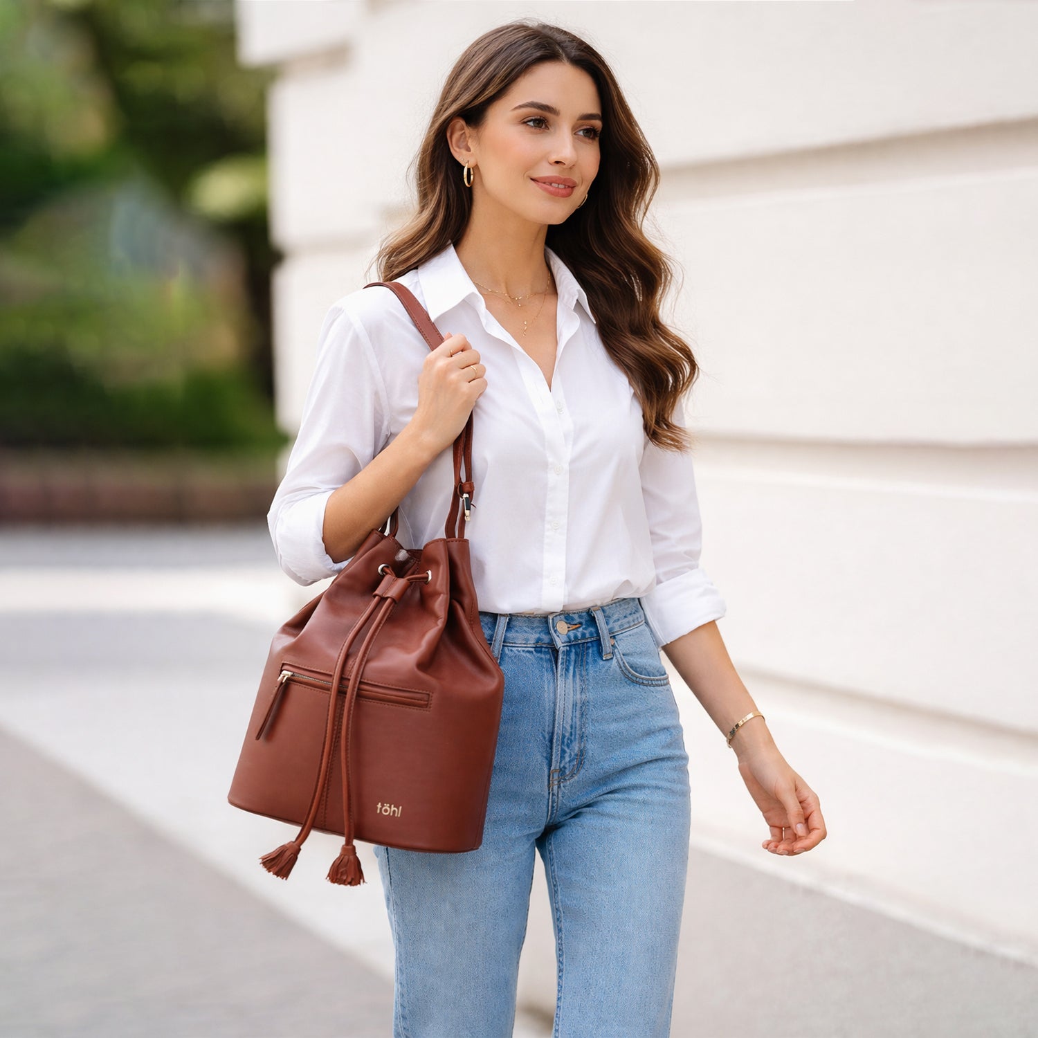 NUSA WOMEN'S BUCKET AND CROSSBODY BAG - CHOCO