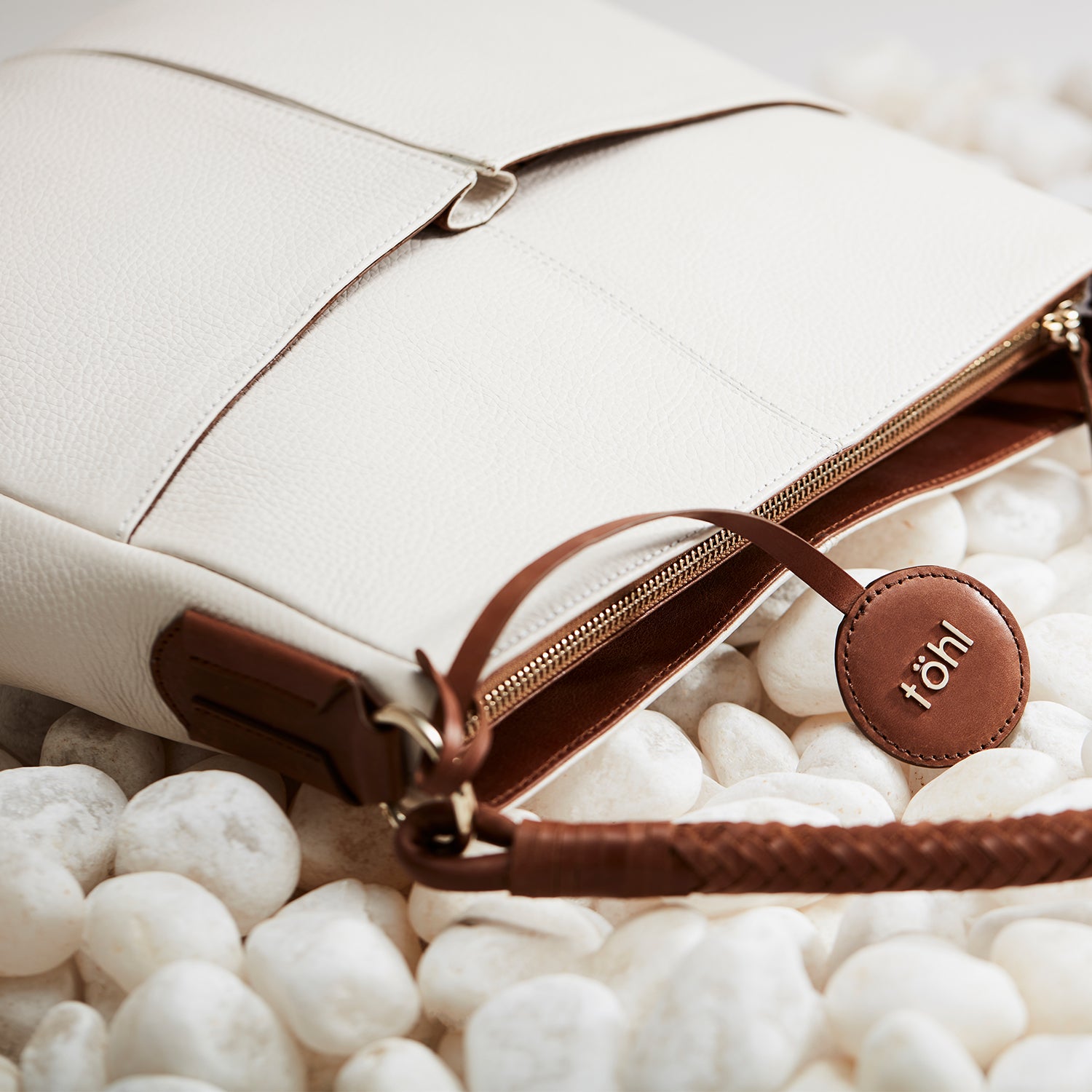 SUTTON WOMEN'S SHOULDER BAG - WHITE