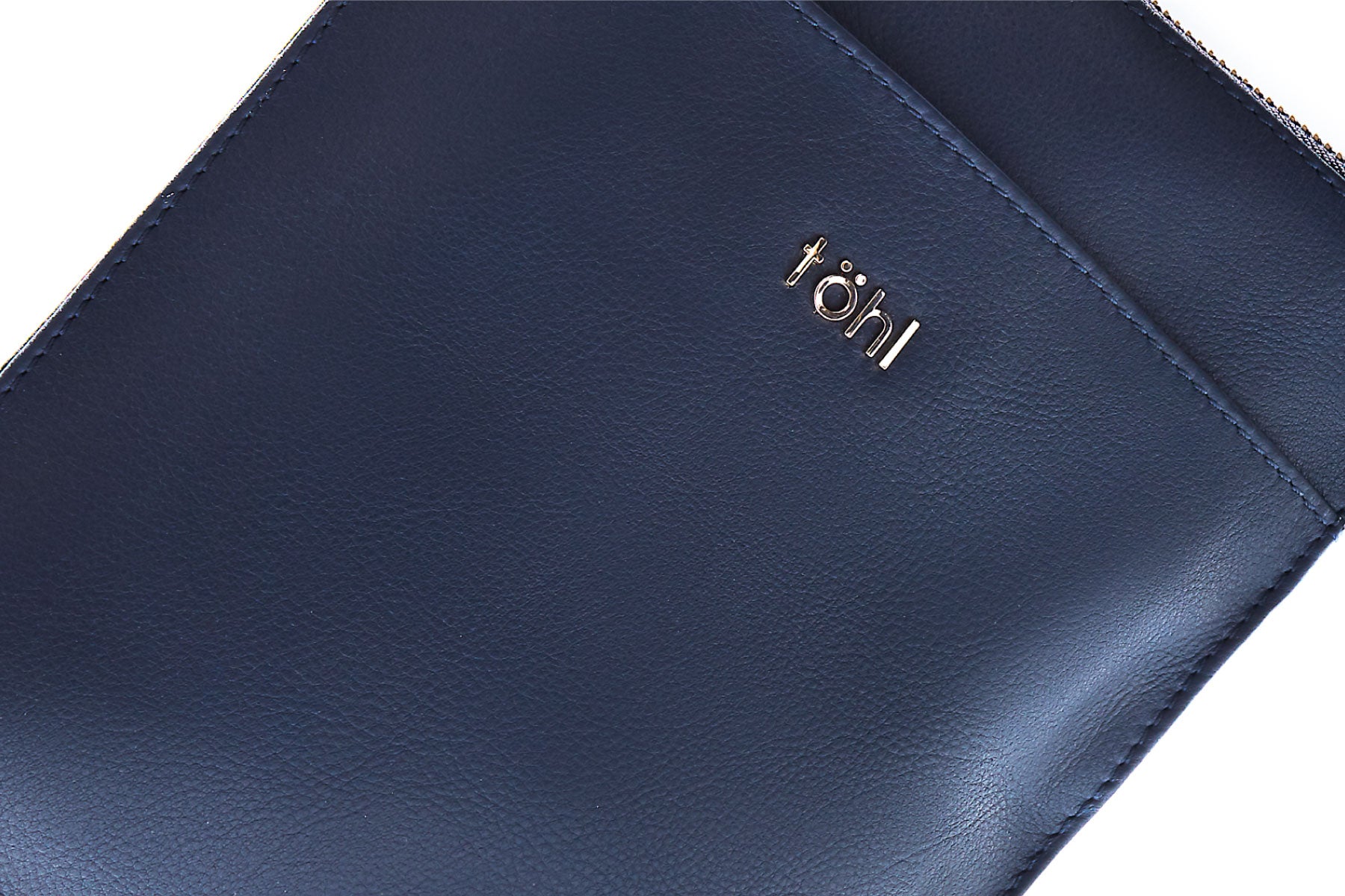 COLOR SPOTLIGHT: OUT OF THE BLUE