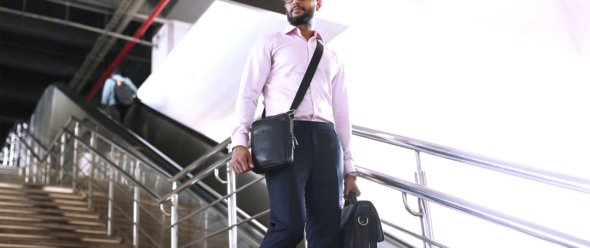 Crossbody & Messenger Bags