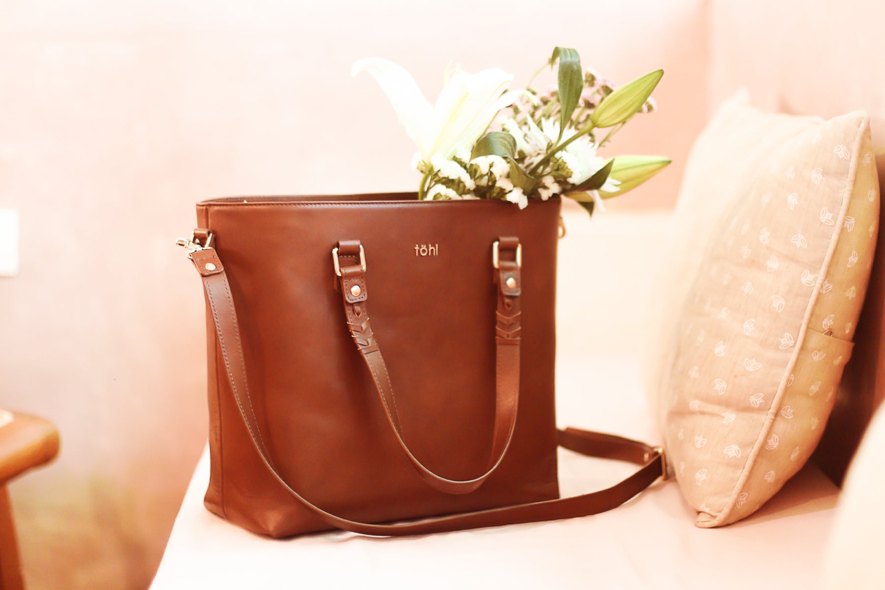 Women's Totes & Carryalls