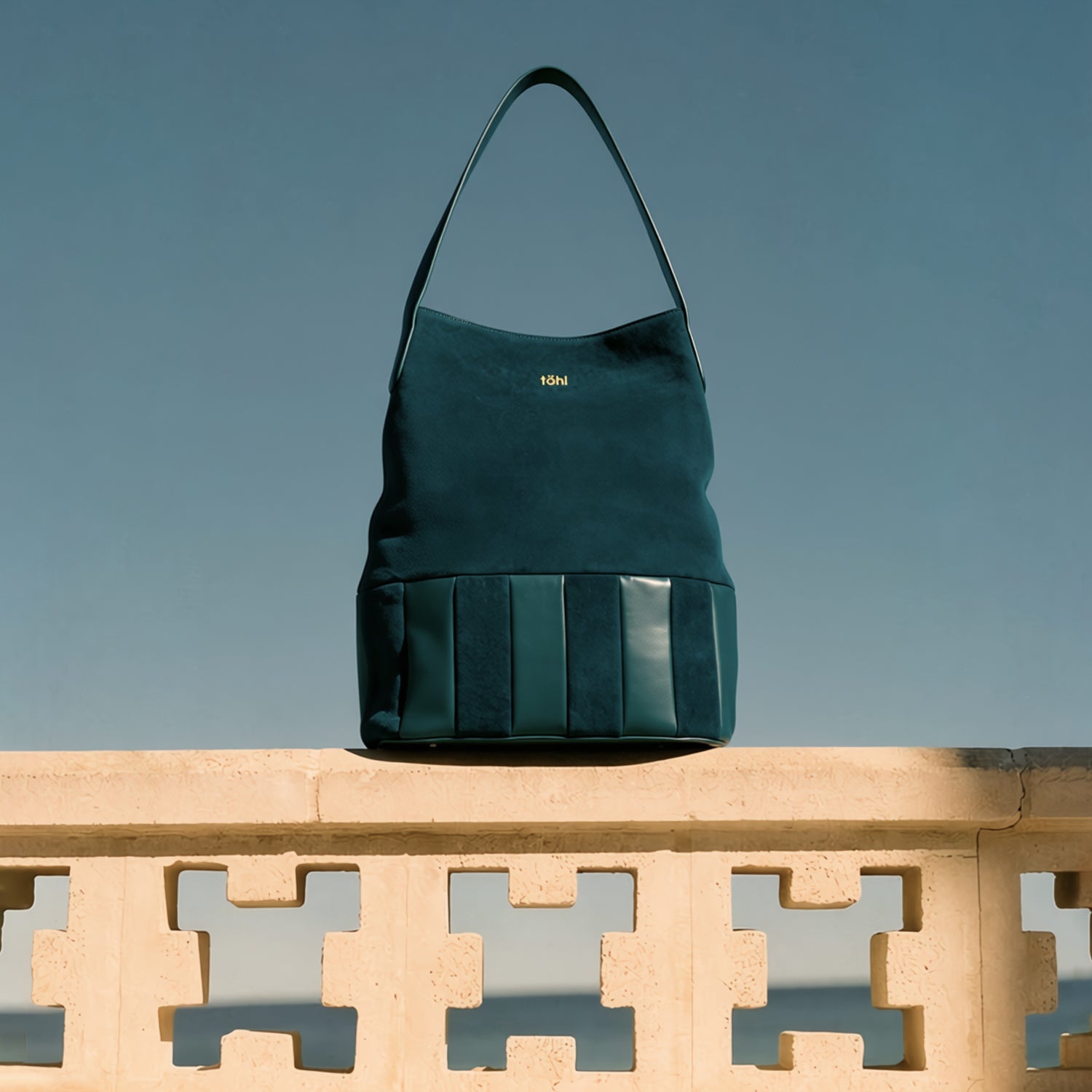 AURORA WOMEN'S SHOULDER BAG - TEAL