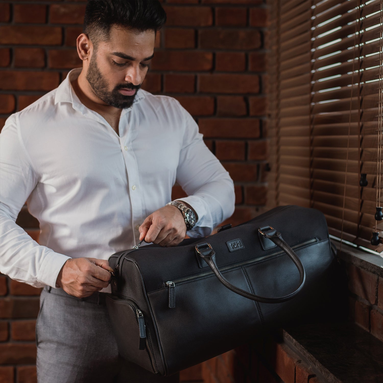ESSEN MEN'S WORKWEAR DUFFLE BAG - BLACK