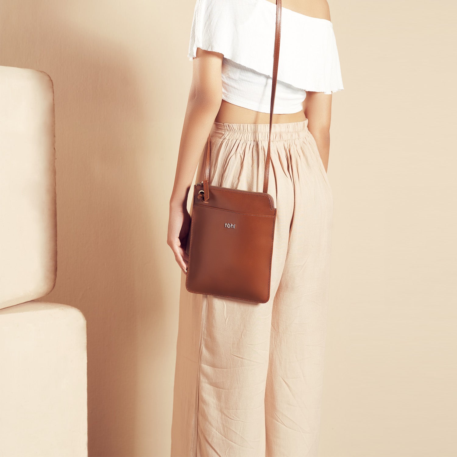 HARLOW WOMEN'S SLING & CROSSBODY BAG - VINTAGE TAN