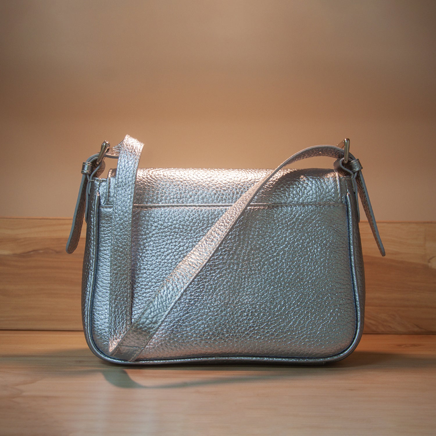 HAZEL WOMEN'S SHOULDER BAG - SHIMMER SKY BLUE