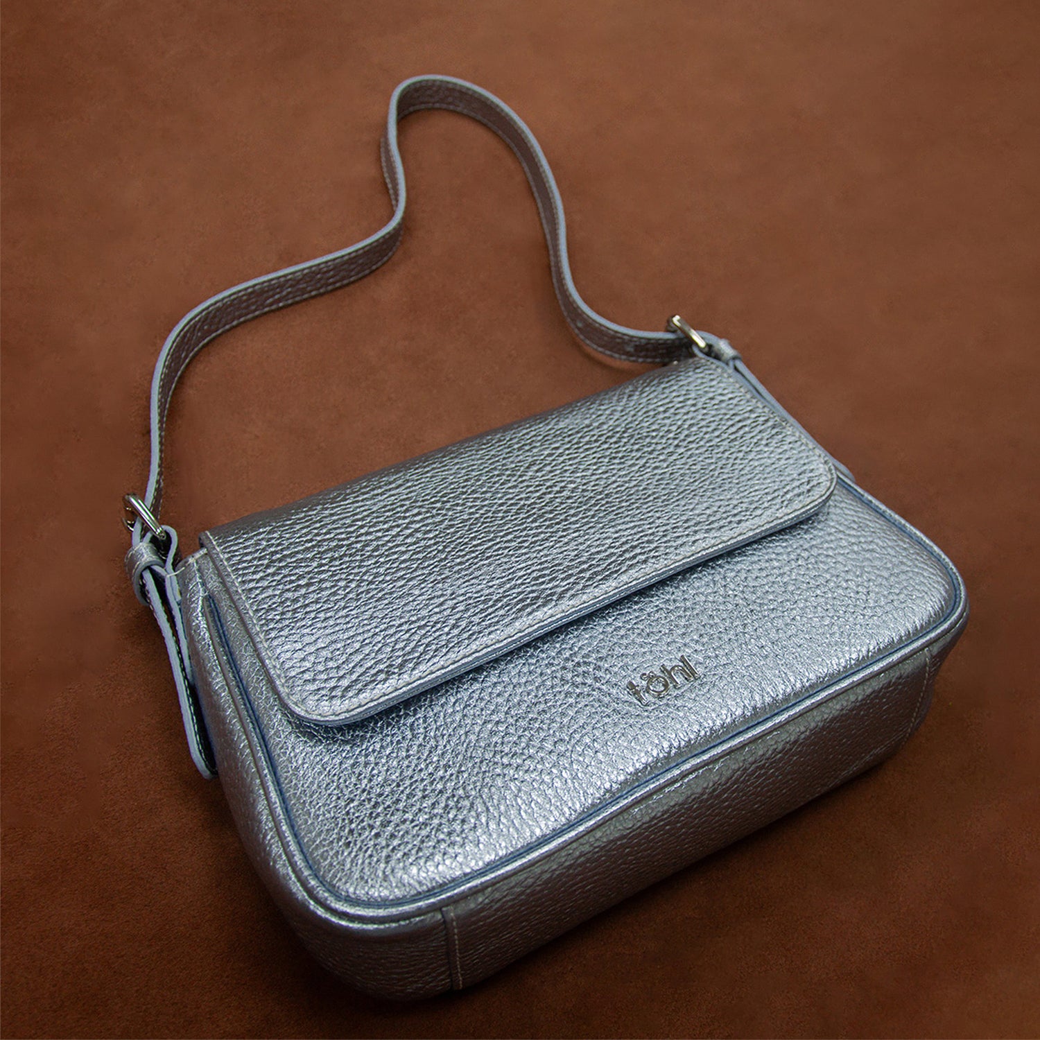 HAZEL WOMEN'S SHOULDER BAG - SHIMMER SKY BLUE