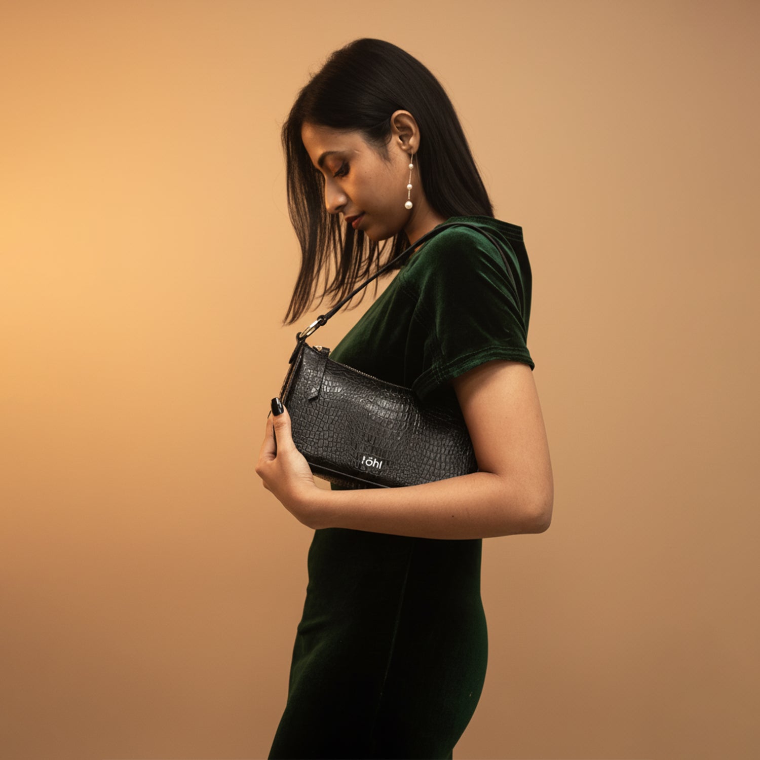 LAUREN WOMEN'S SHOULDER BAG - BLACK