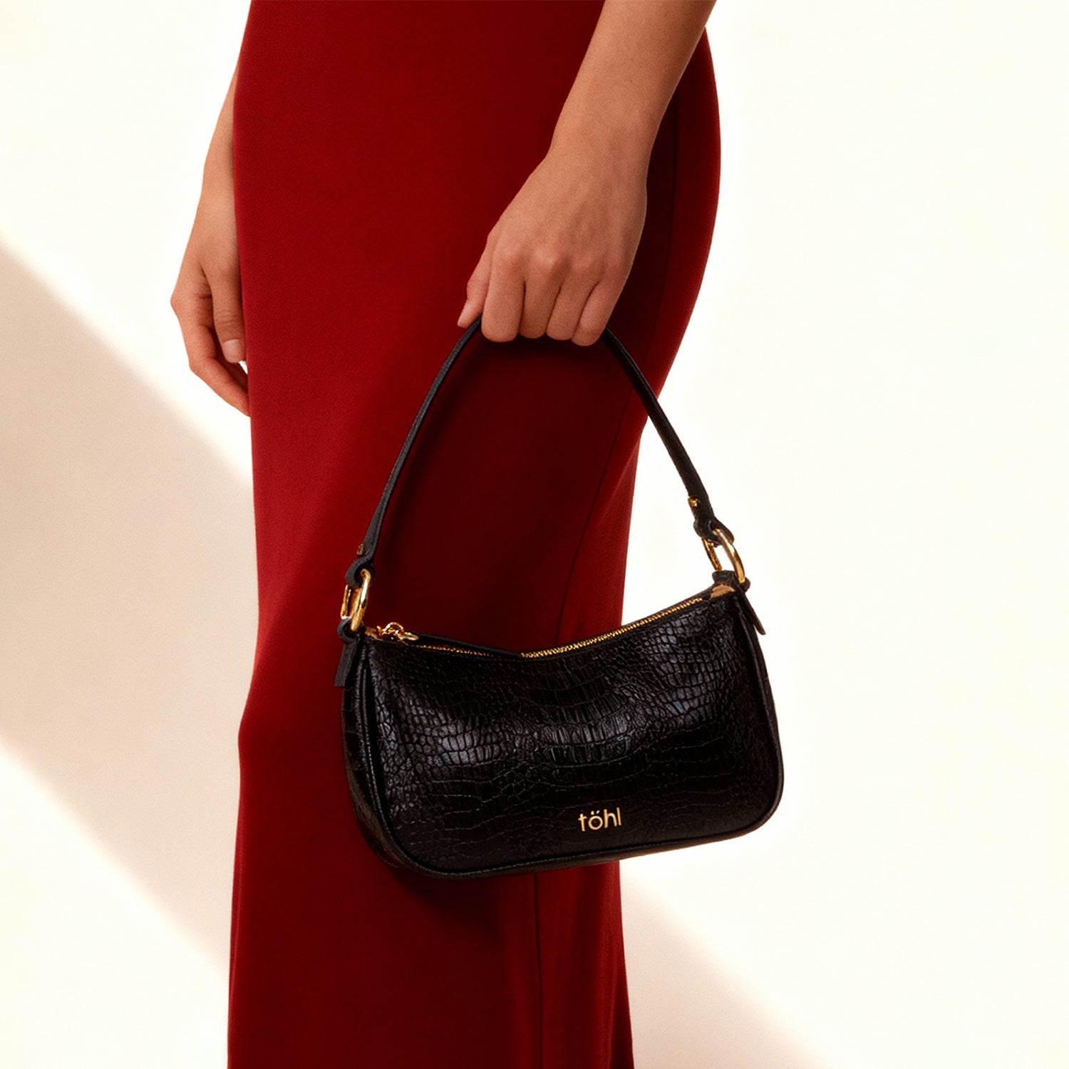 LAUREN WOMEN'S SHOULDER BAG - GLOSSY BLACK