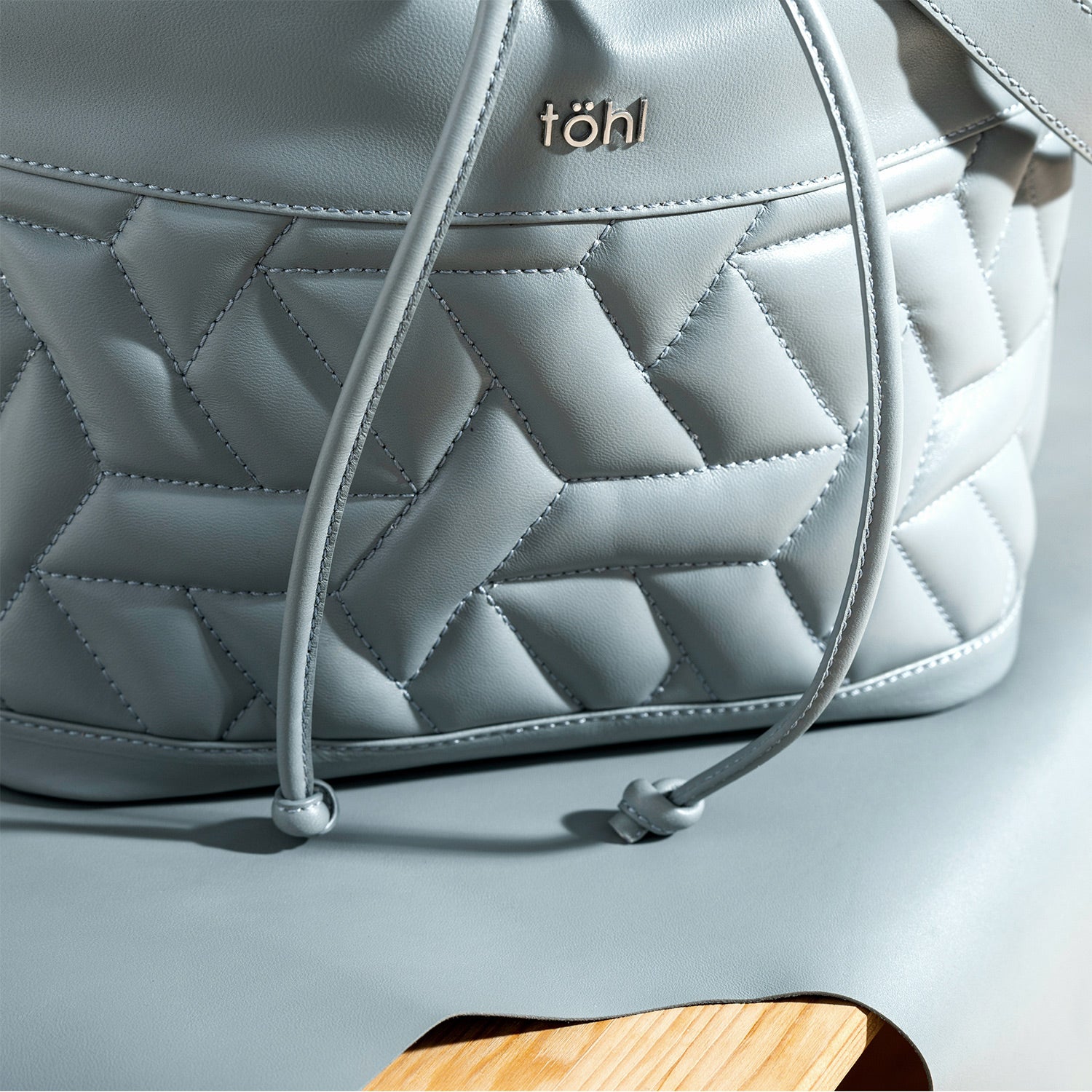 LUNA WOMEN'S BUCKET AND CROSSBODY BAG - WATER