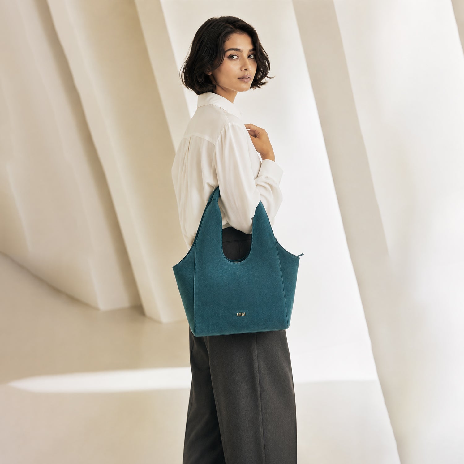 MANITOU WOMEN'S SHOULDER BAG MEDIUM - TEAL