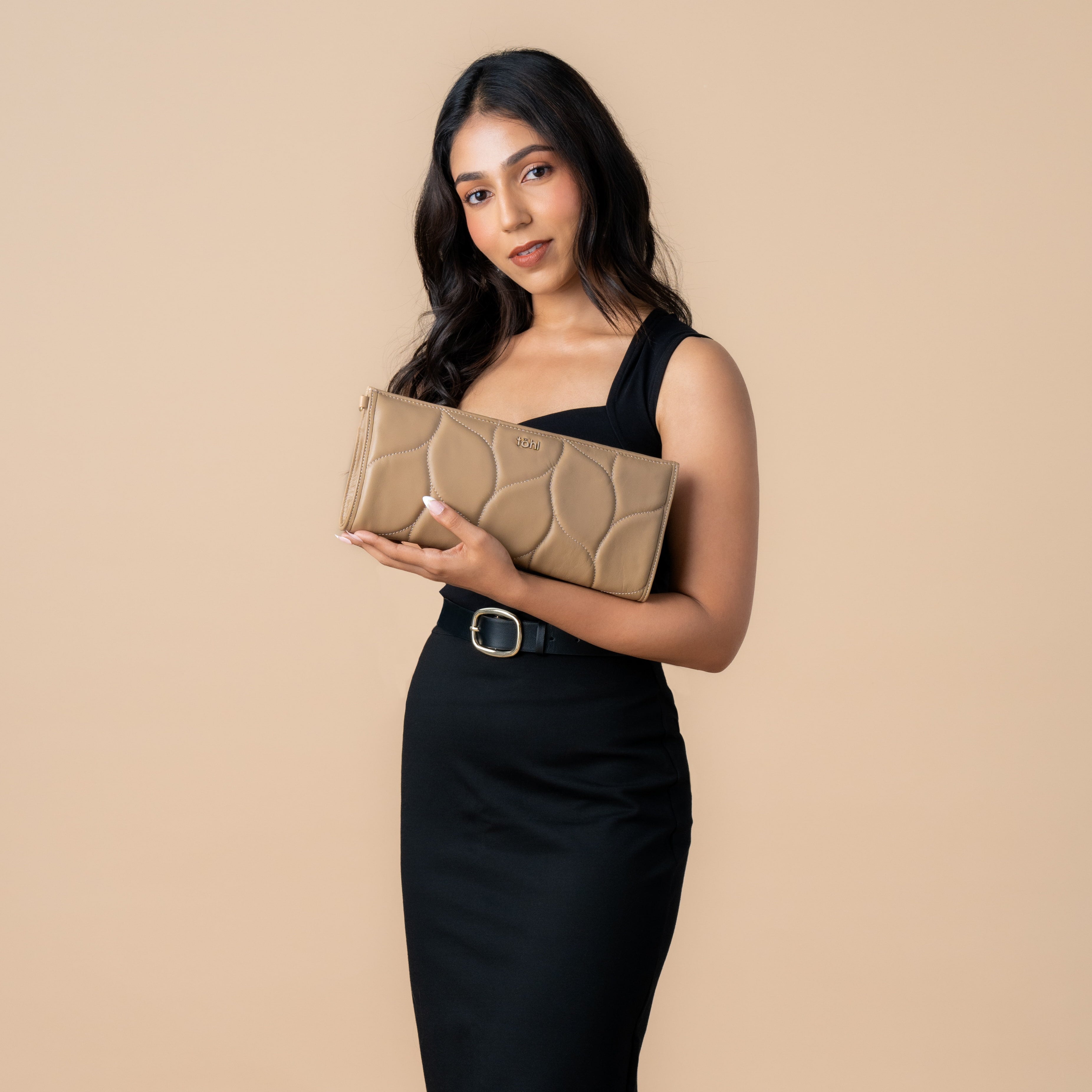 NOVA WOMEN'S CLUTCH - NUDE