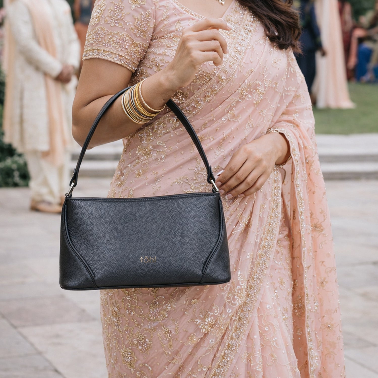 NICOLE WOMEN'S BAGUETTE BAG - METALLIC CARBON