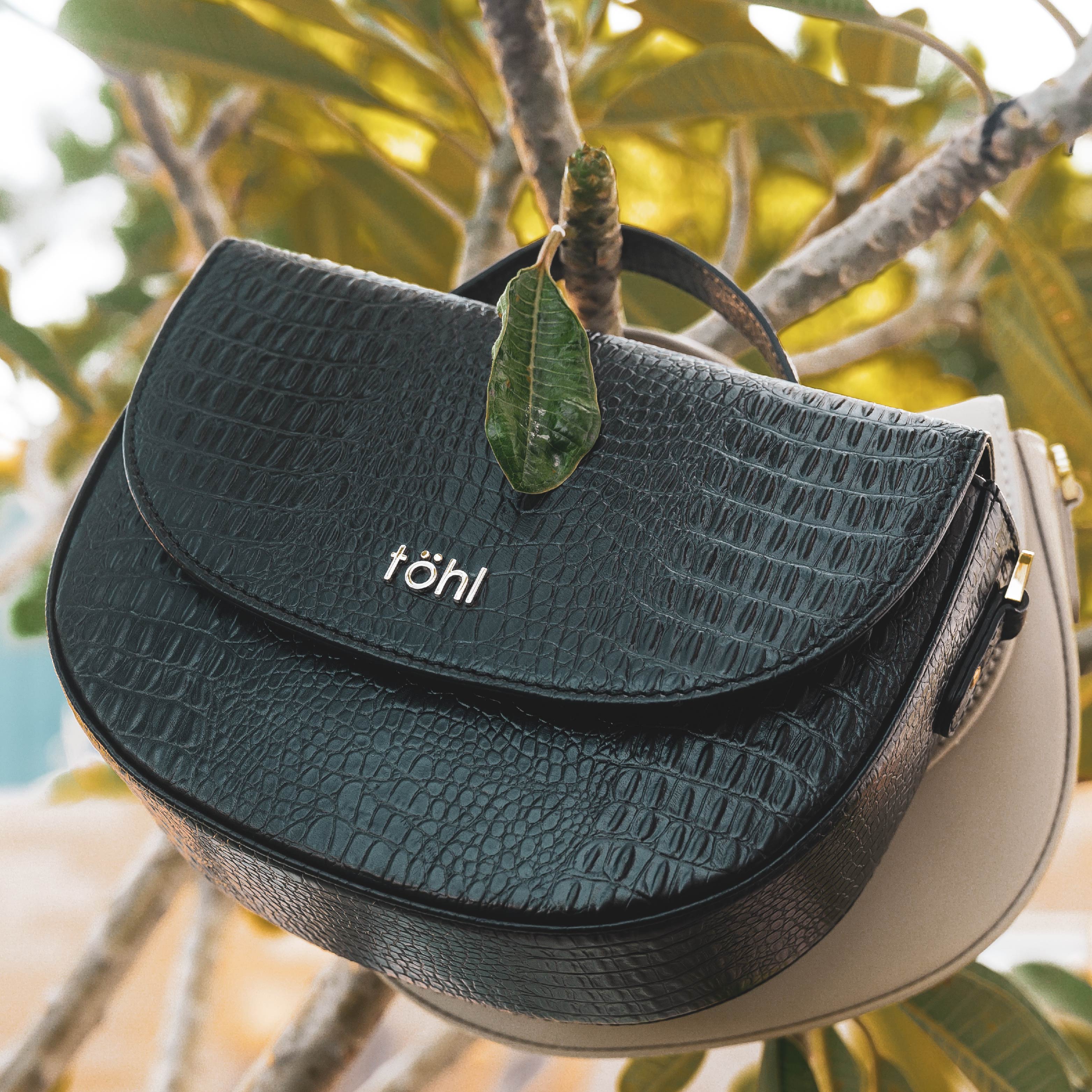 SWINTON WOMEN'S CROSSBODY BAG - BLACK