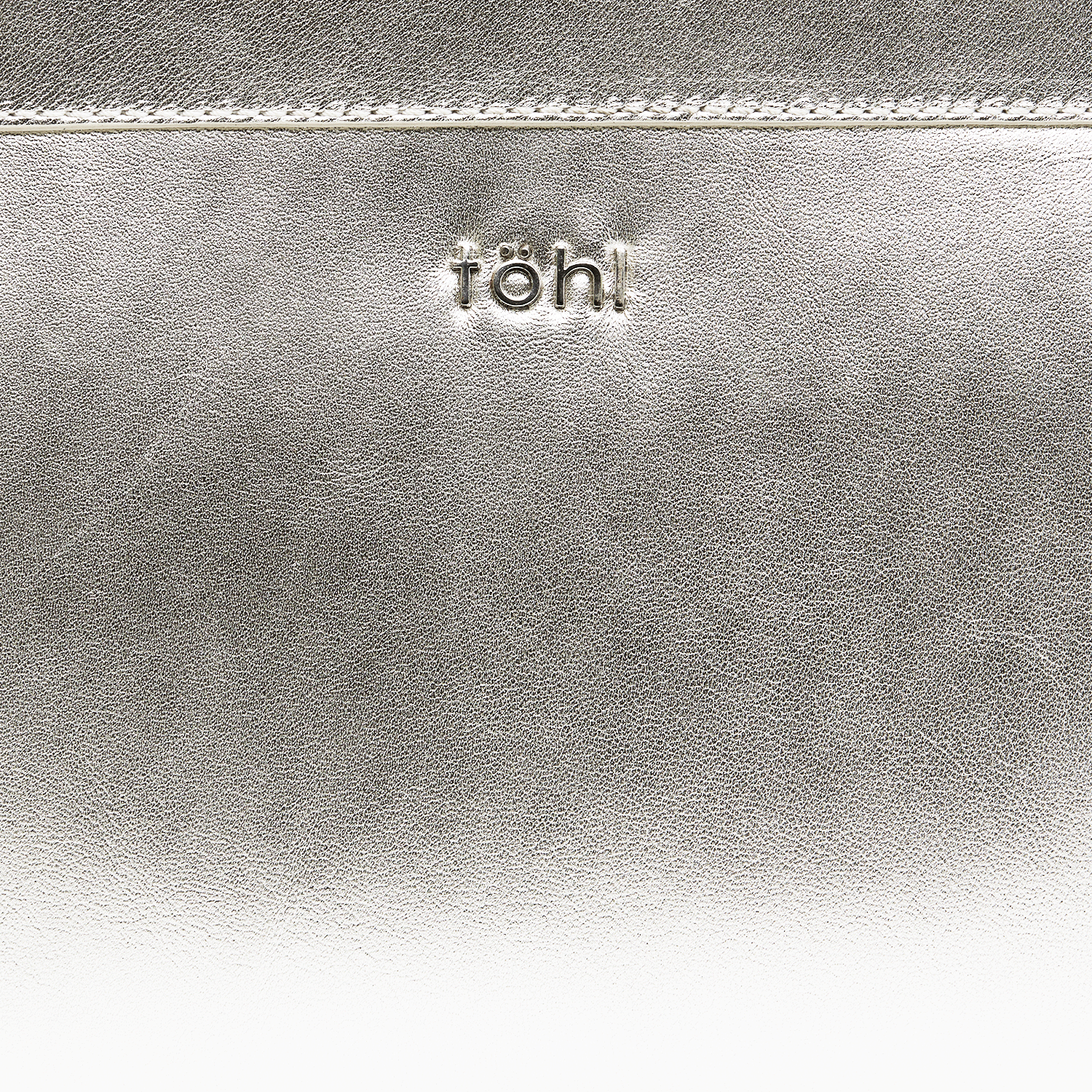 CHARLTON WOMEN'S GRIP CLUTCH - SILVER